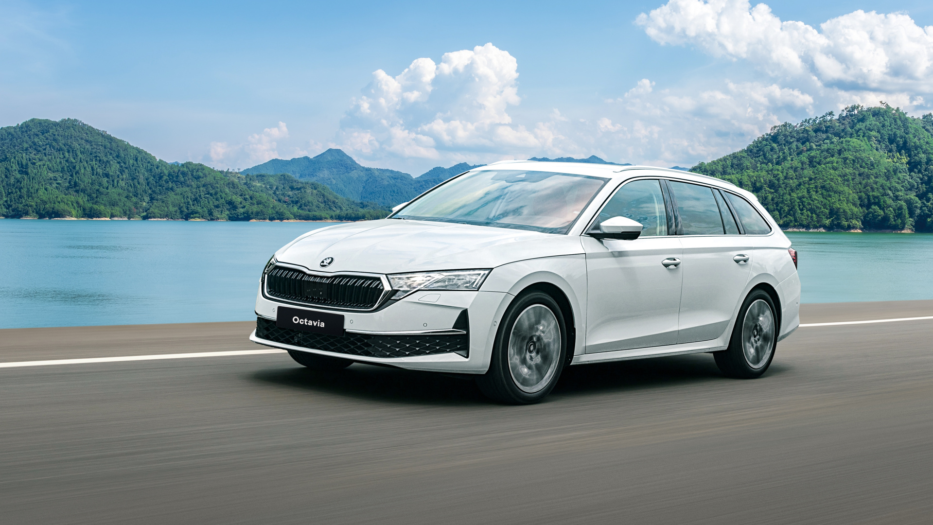 SMALL_Octavia Combi 2.0 TSI 4x4 矚目登場，引領台灣進口旅行車市場新格局